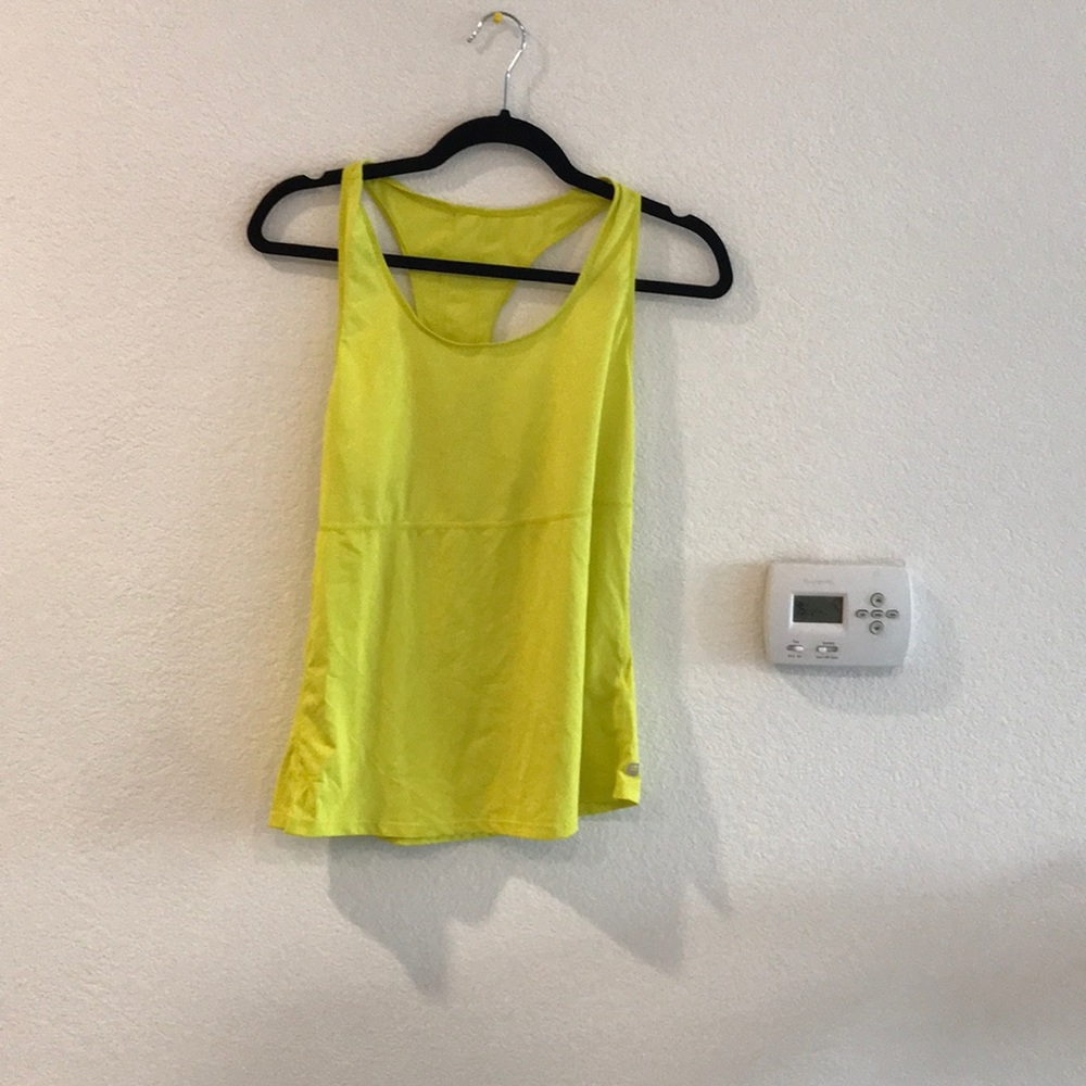 athletic shirt